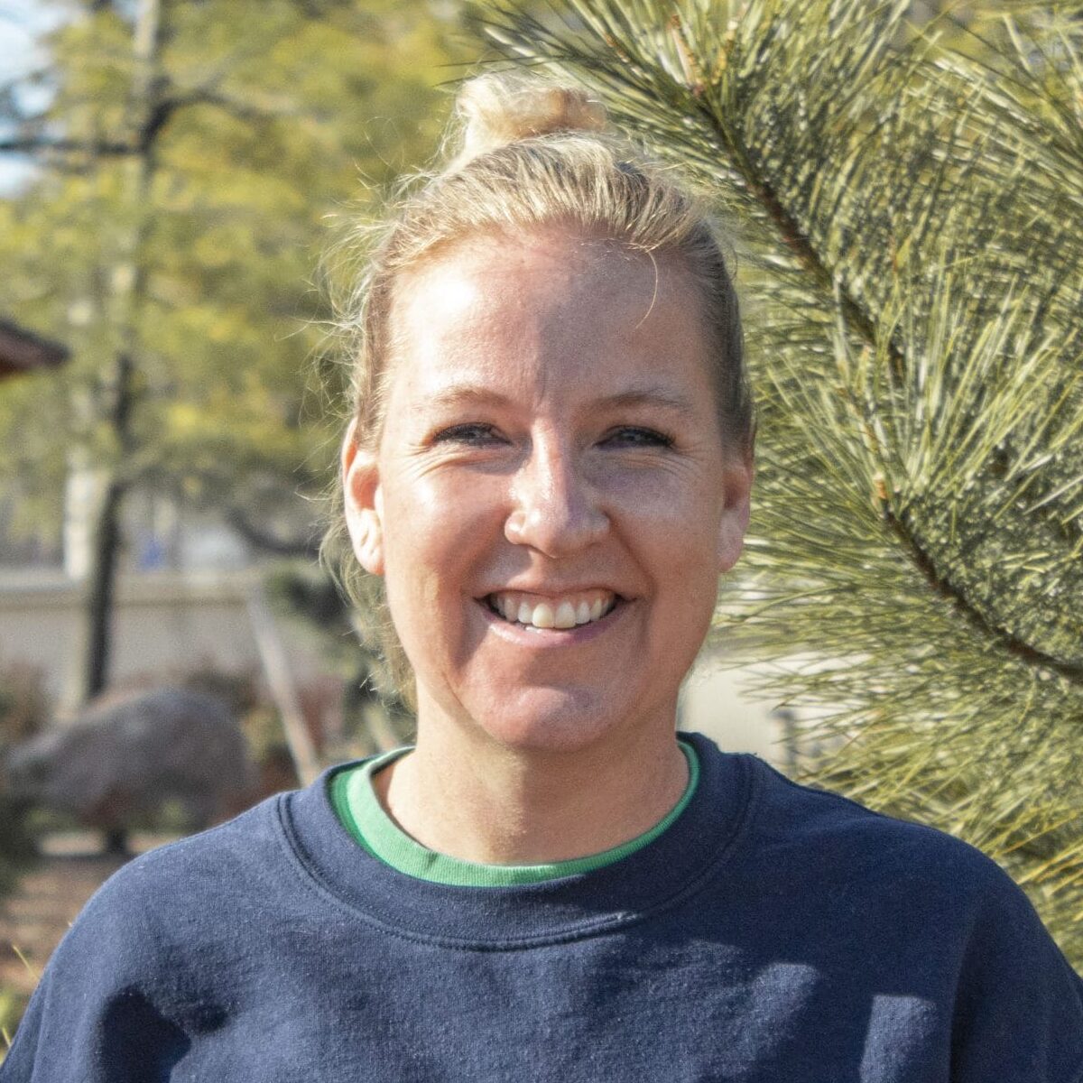 Animal Curator Shanna Simpson Headshot